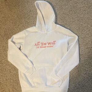 White Taylor Swift pull over